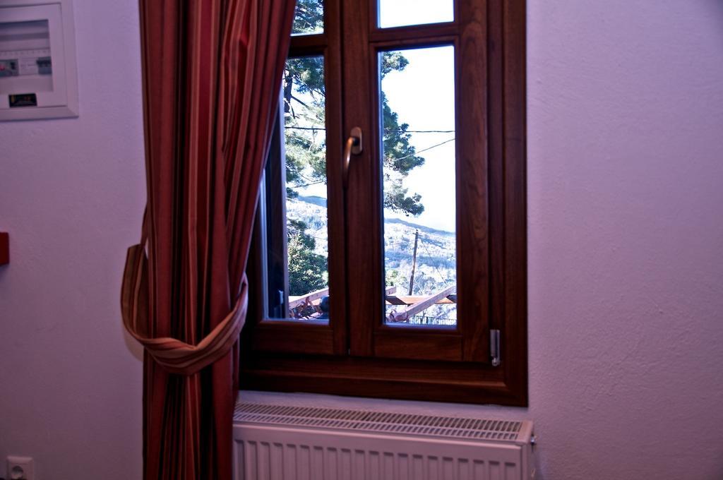 Apartamento Archontiko Papoutsi Mourésion Habitación foto